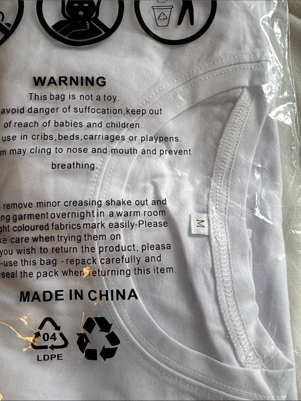 Semisun White Tee with Red Lip Graphic Medium - Picture 3 of 4